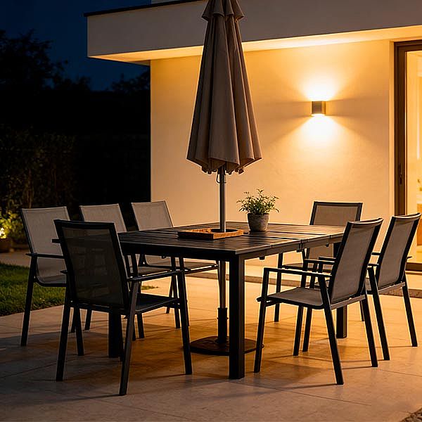 Mesa de comedor extensible de aluminio con alas de mariposa y orificio para sombrilla, ideal para el jardín - 11D26B