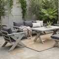Conjuntos de sofás de salón de exterior de diseño moderno al por mayor con mesa con patas en X y banco - 11C12B