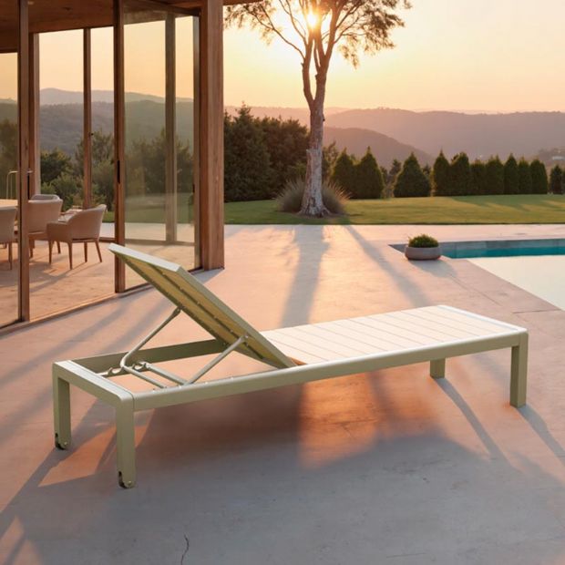 Sillón ajustable de aluminio, plástico y madera con ruedas - 11D14G