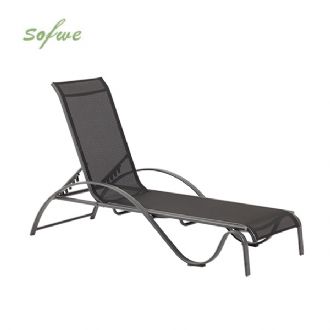 Sillón ajustable de hierro con reposabrazos en forma de S