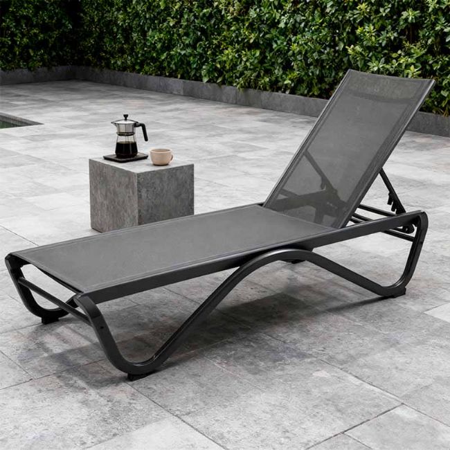 Tumbona para exterior con base de aluminio en forma de W - 11D25B